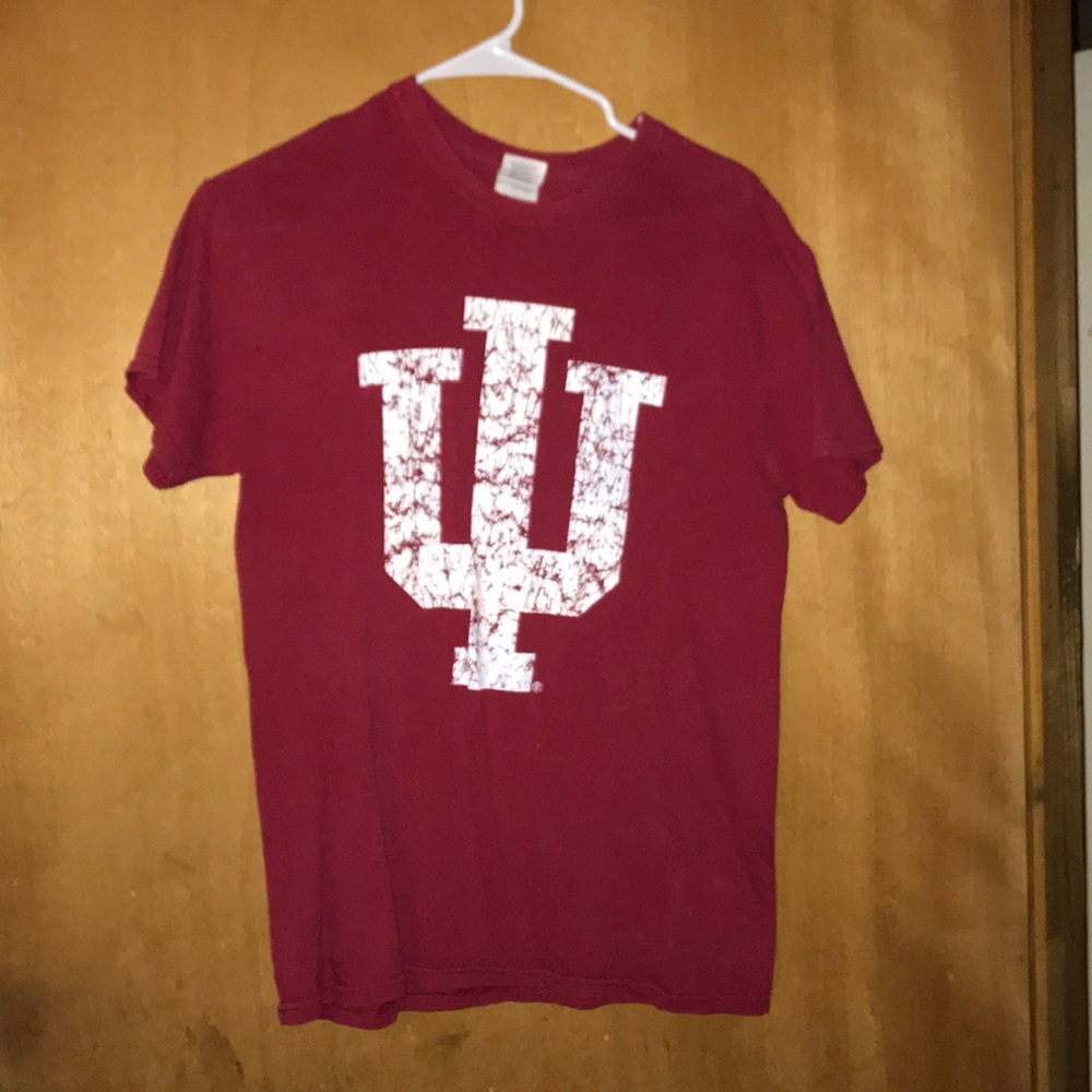 IU T-shirt